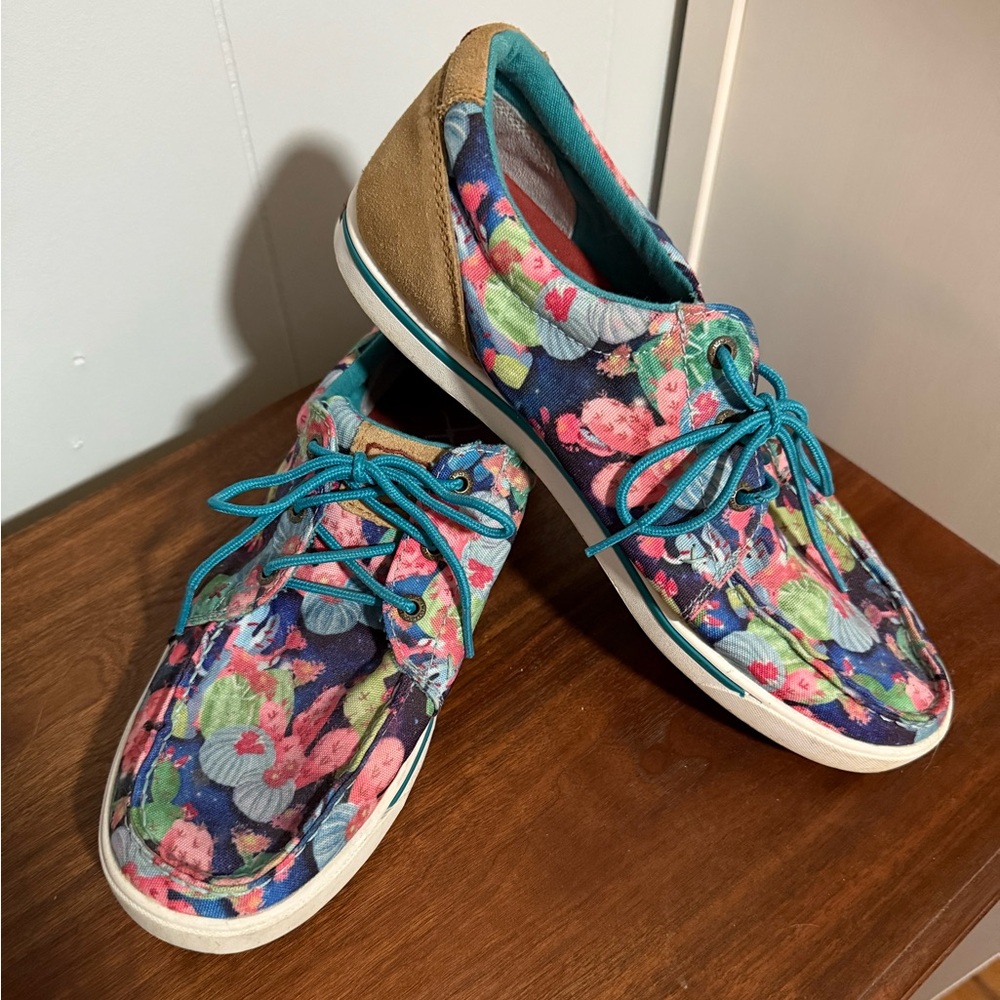 Teskey’s Exclusive Twisted X Painted Canvas Lopers